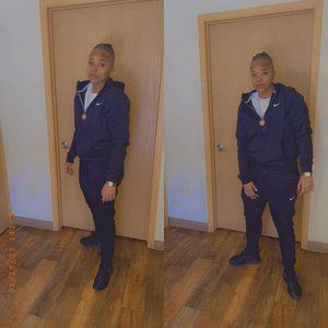 Meet your Posher, Alexis